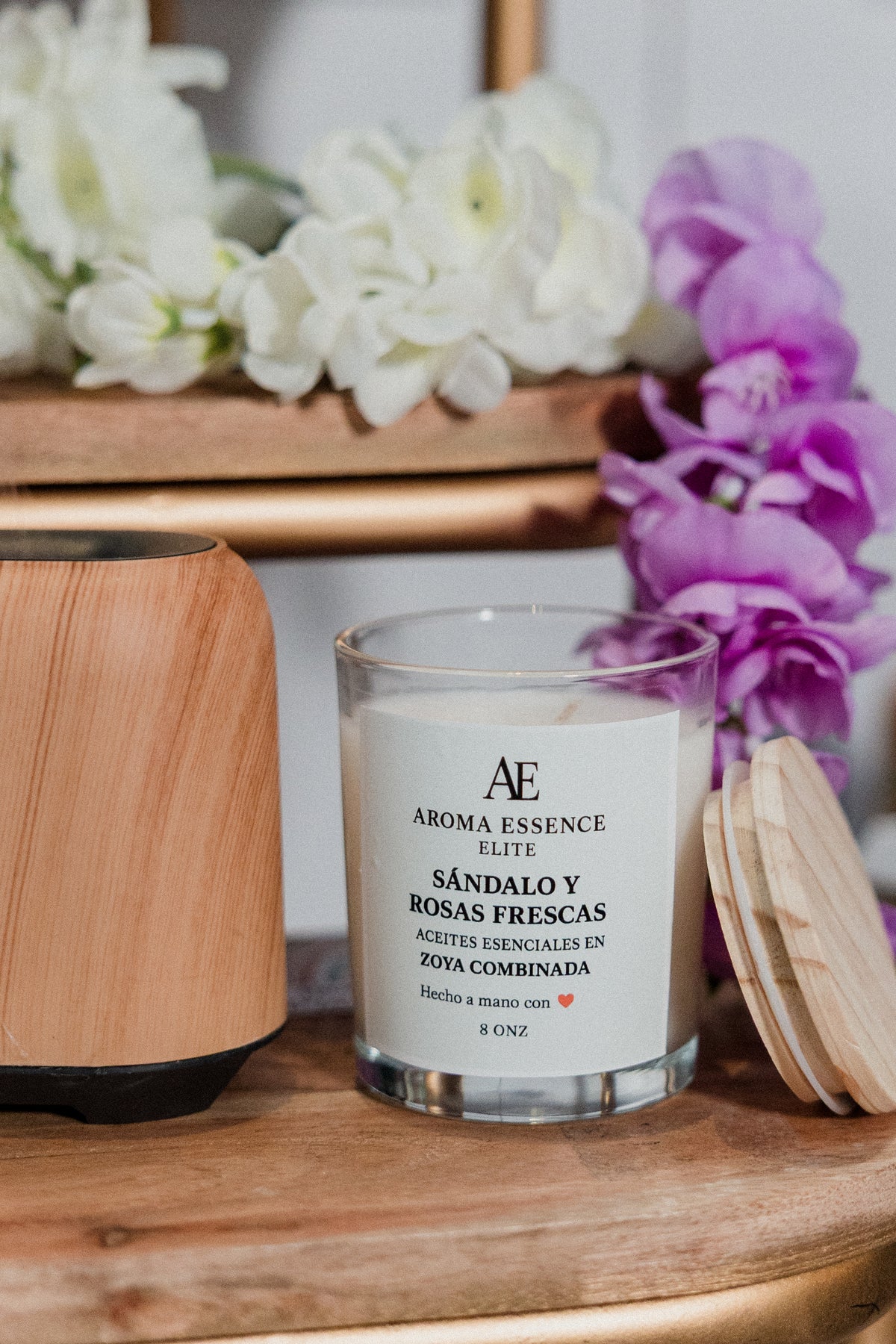 Vela Aromática Sándalo y Rosas Frescas – 8 oz